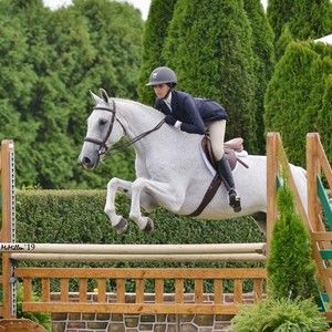 Meet your Posher, Olivia